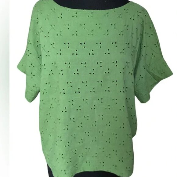 Albion green eyelet textured short sleeve embroidered blouse size medium - Picture 1 of 3